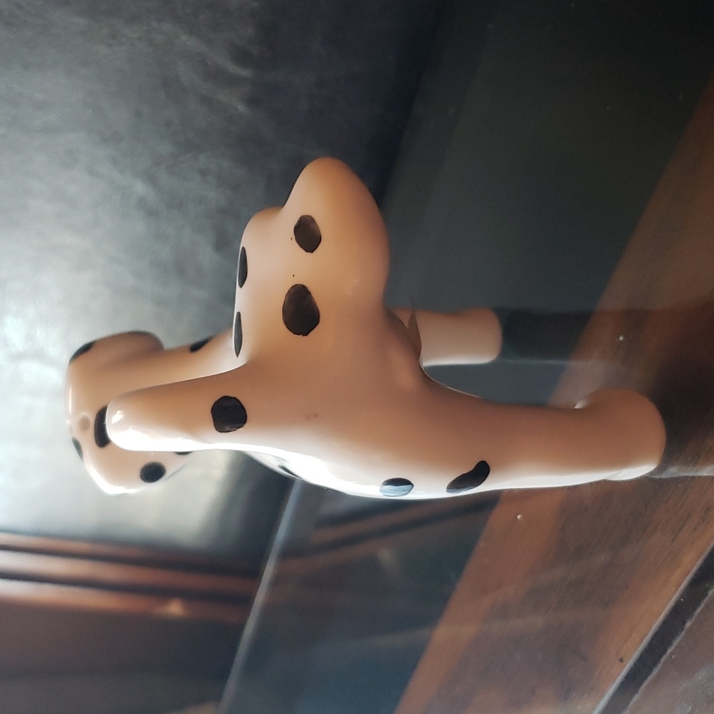Pee Dalmation puppy salt or pepper shaker. - Picture 4 of 15